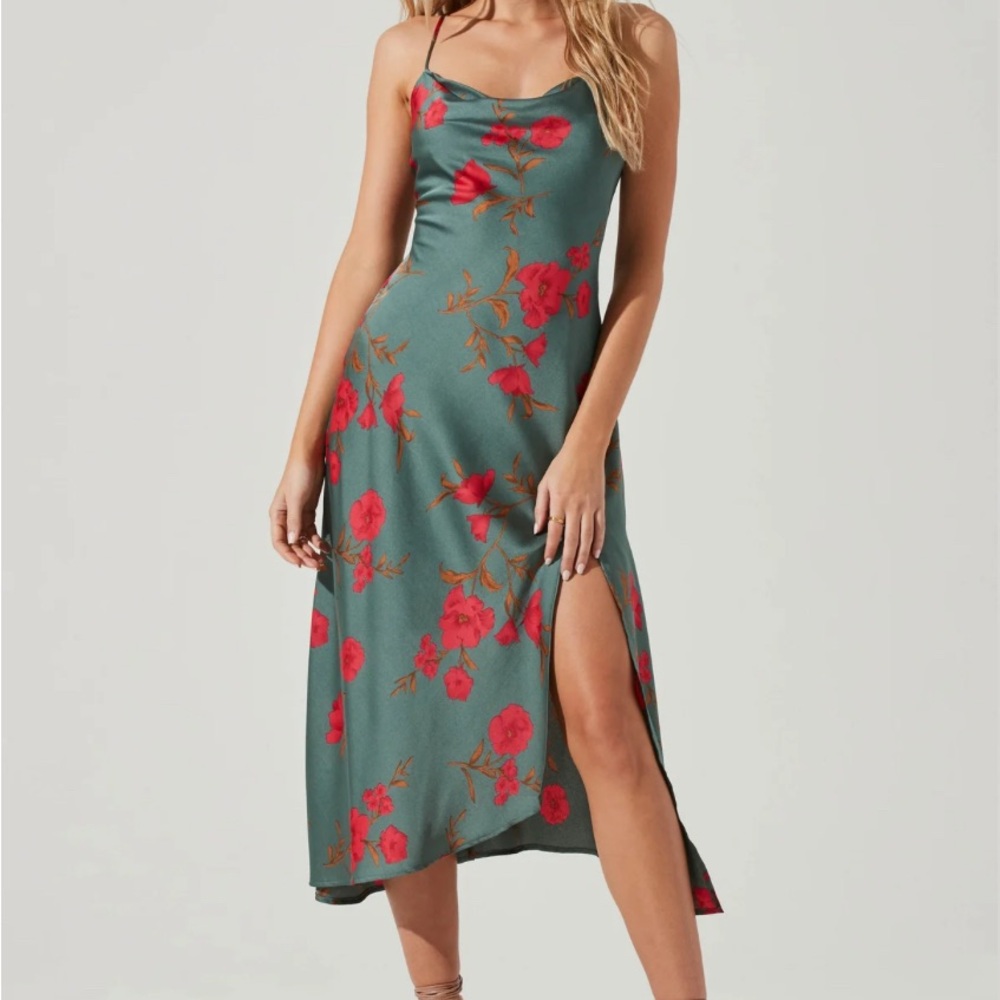 Astr Green and Red Floral Midi Dress